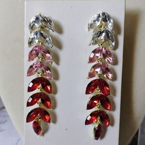 Hombre earrings red